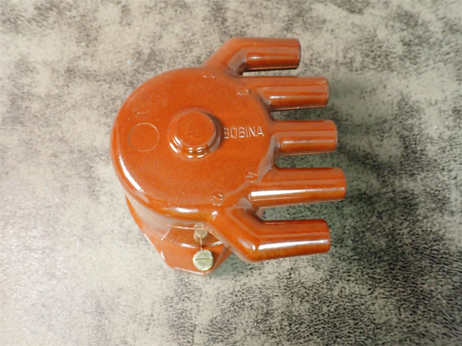 NEW Wells FI906 Distributor Cap (SS47)
