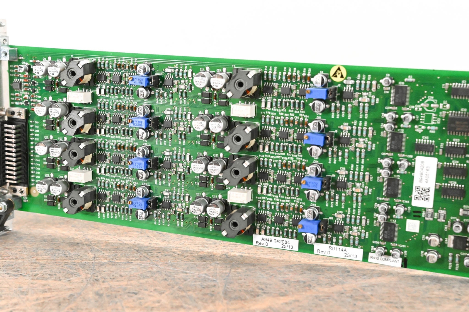 Studer 8-Channel Analog Line Out Card for D21m & D23m Modular I/O System CG01HAS