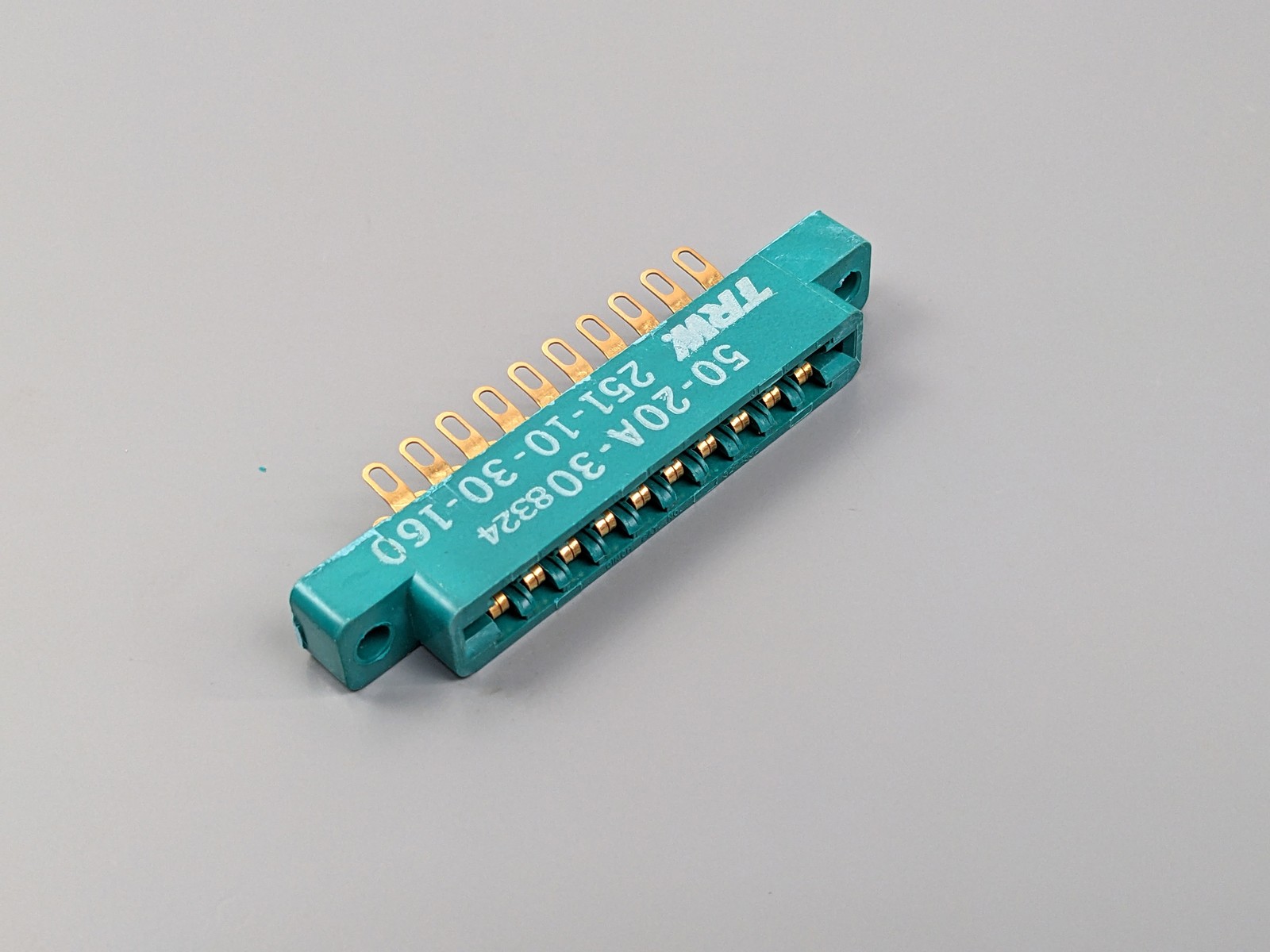 (2) TRW 251-10-30-160 Card Edge Connectors, 0.156in, 20 Pin, Solder Ring