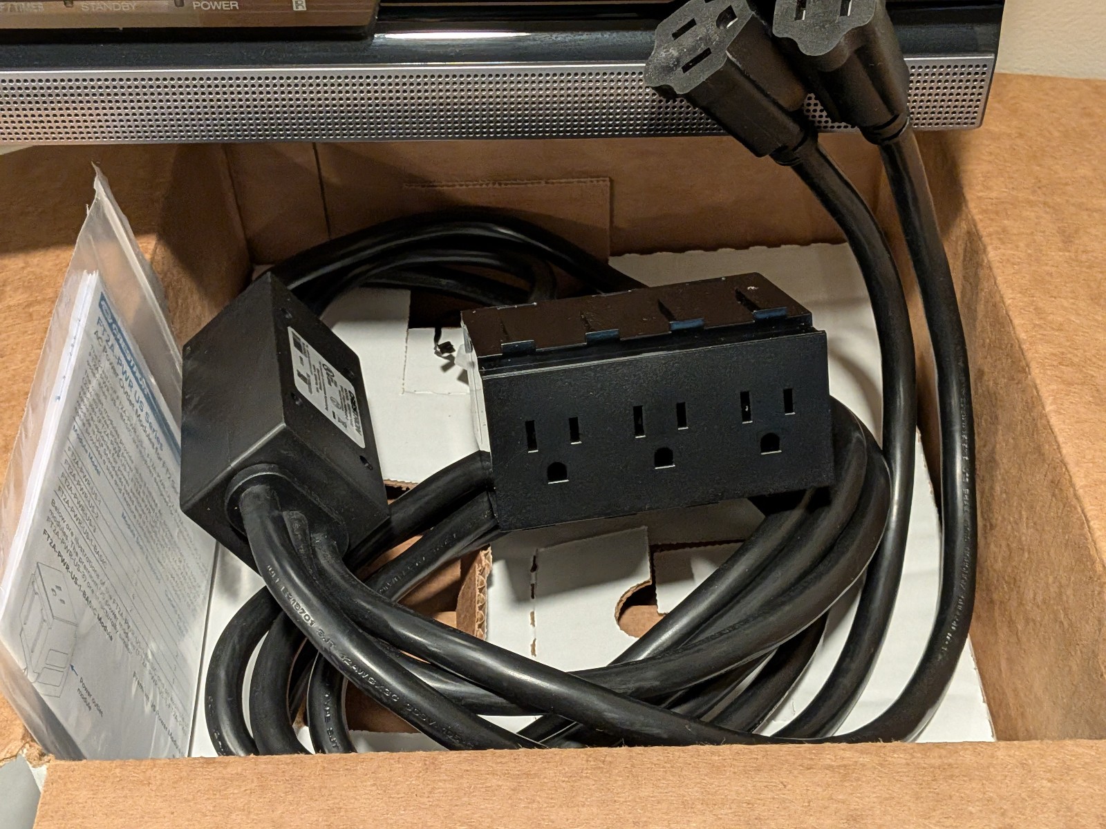 NEW Crestron FT2A-PWR-US-3 AC Power Outlet Module FT2 Triple, Under-Table (E2)