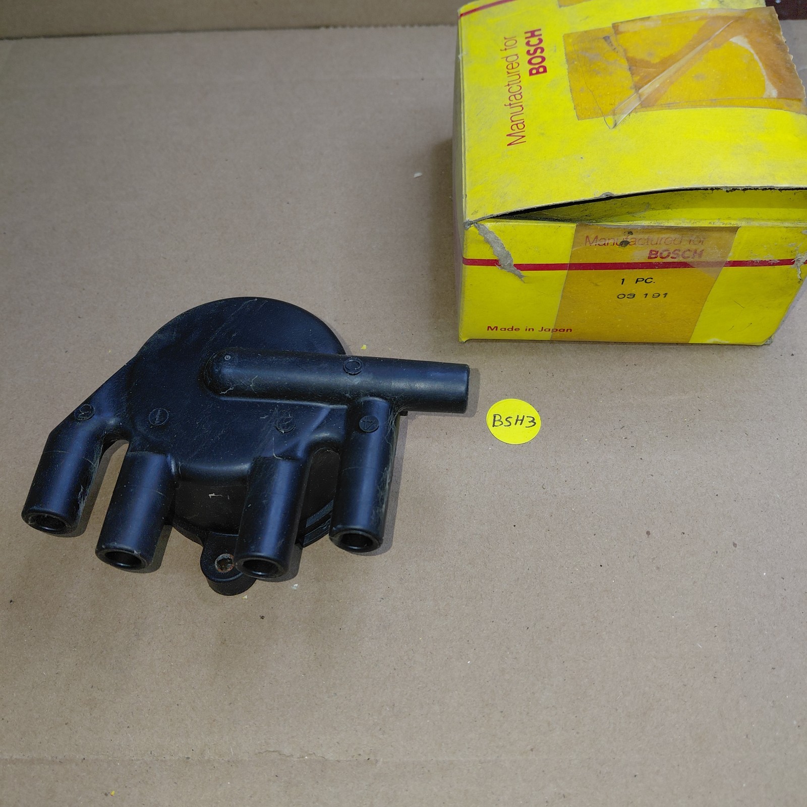 Bosch Distributor Cap - 03191 / 03-191 - Fits Honda Prelude & Accord