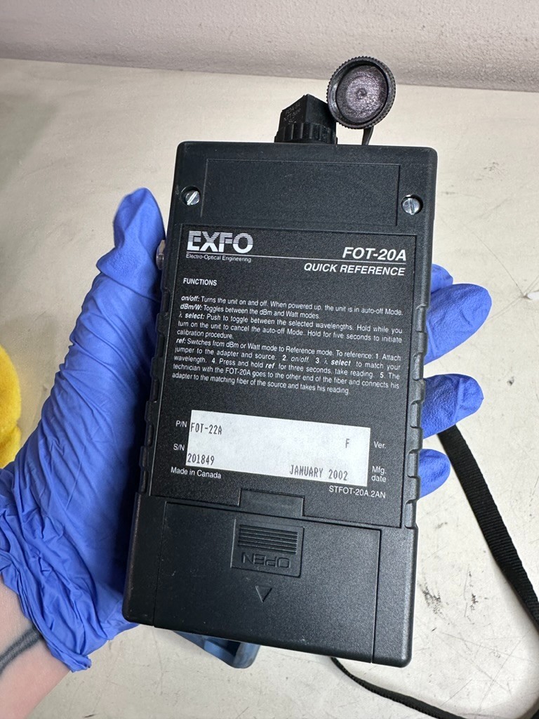 Exfo FOT-20A Handheld Fiber Optic Tester