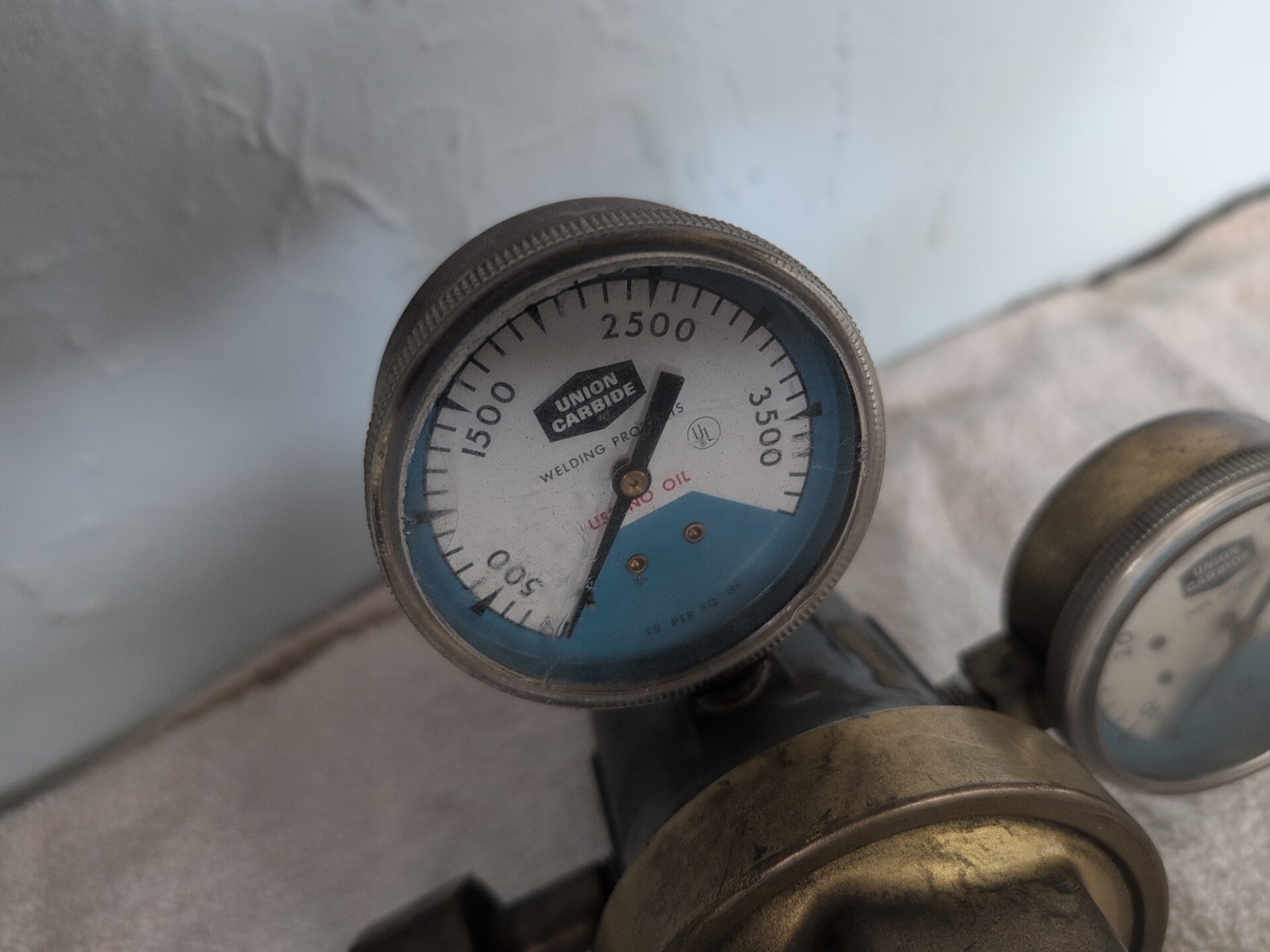 Union Carbide Oxweld CGA-320 Pressure Regulator