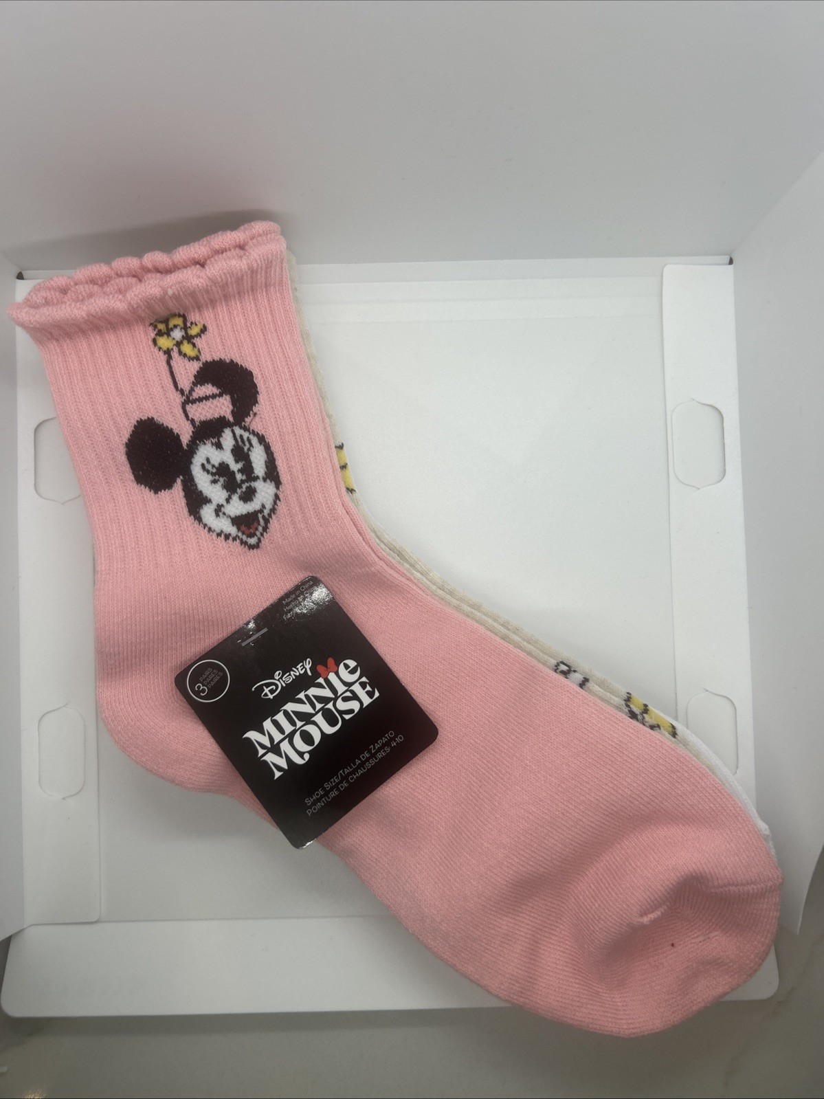 Disney Minnie Mouse 3 Pair Shoe Socks Shoe Size 4-10 NEW