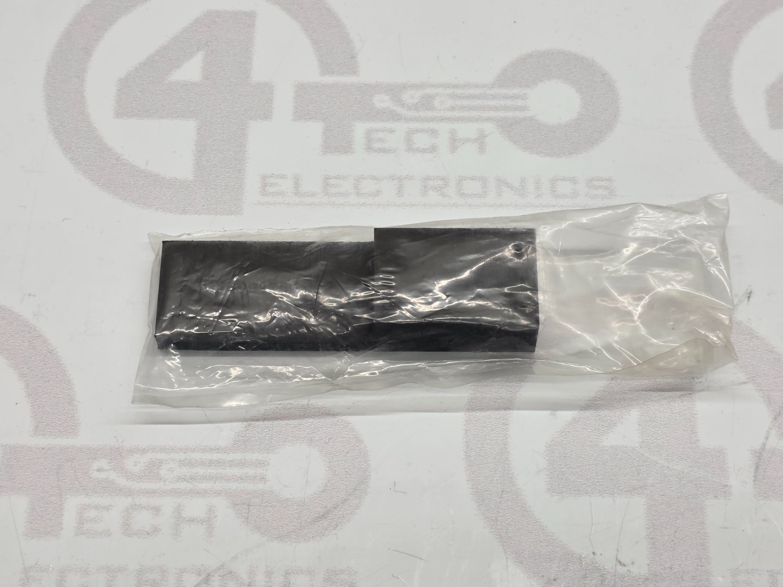 Universal Instruments Cable Retainer 49917501