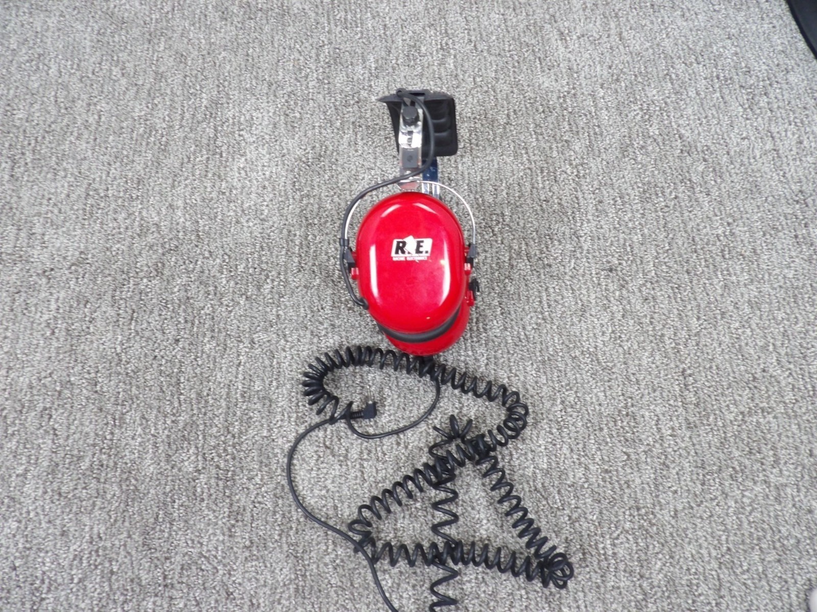 Racing Electronics Red Noise-Canceling Wired Headset With Coiled Cable & Padded