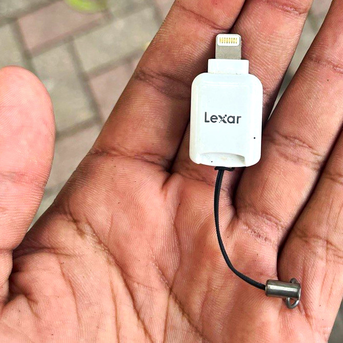Lexar microSD Card Reader Adapter w/ Lightning Connector LMLRW200Q4