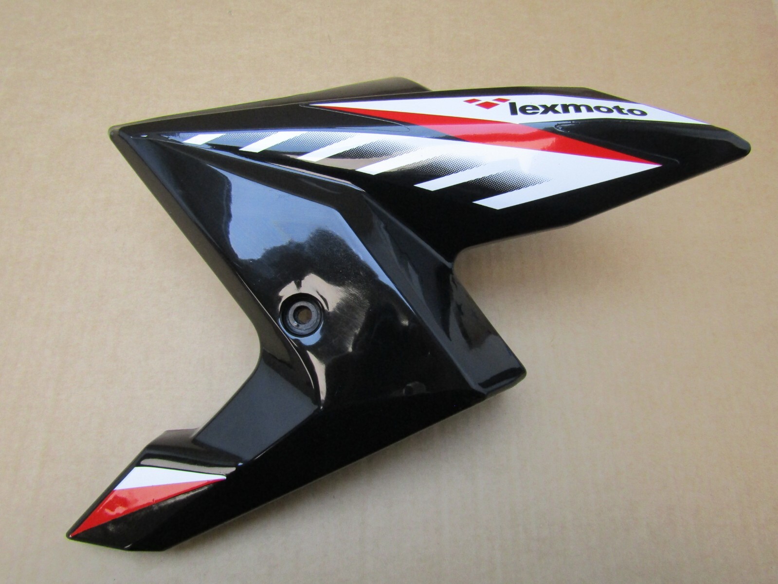 Lexmoto ZSX-R 125 2020 left tank fairing (13453)