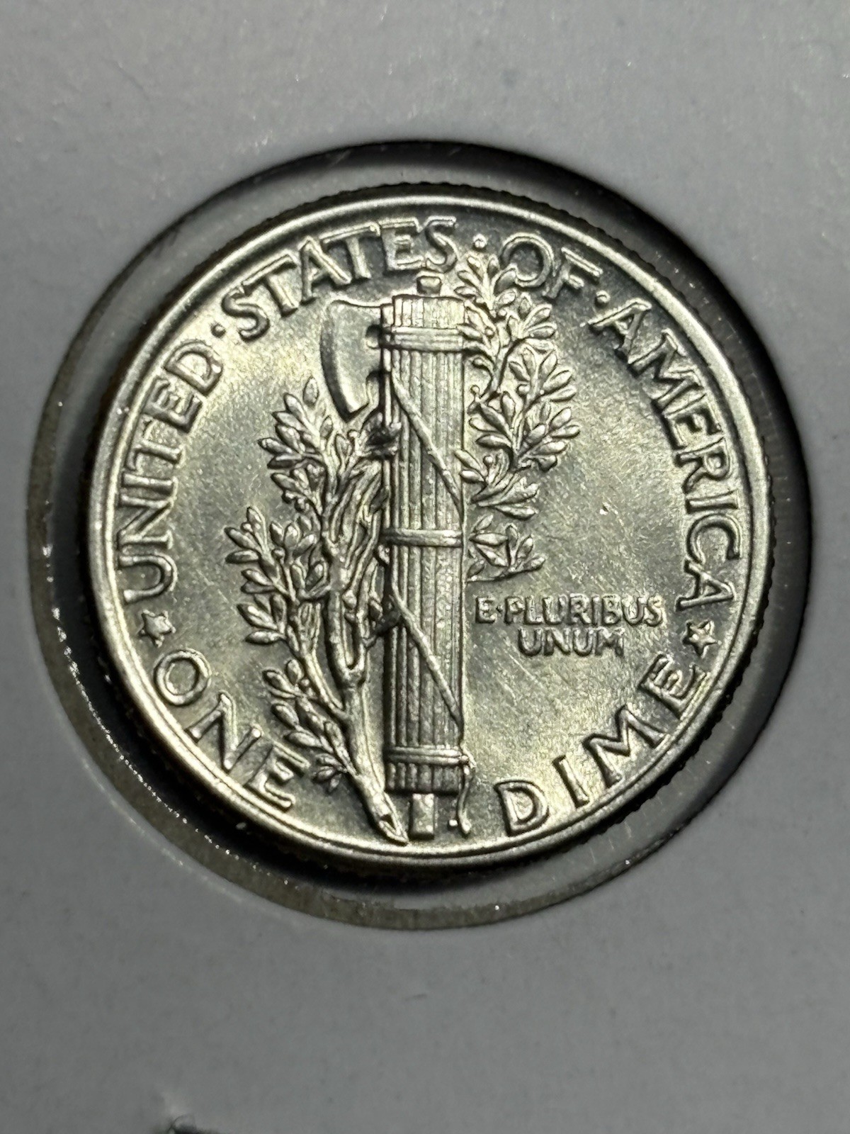 1927 Uncirculated Mercury Silver Dime - #19819