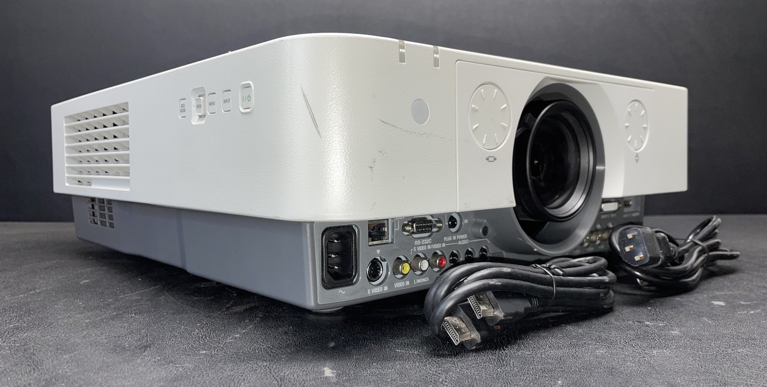 Sony VPL-FHZ55, HDMI Projector, 4000 Lumens 1920x1200 8000:1, 12848 Laser Hrs