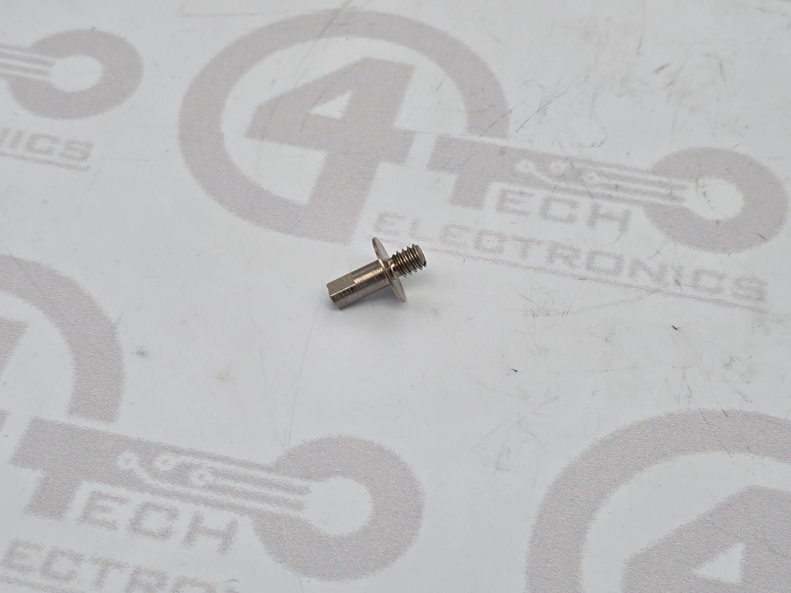 Universal Instruments Axial 6241D Rotary Table Guide Wheel Stud 47540603