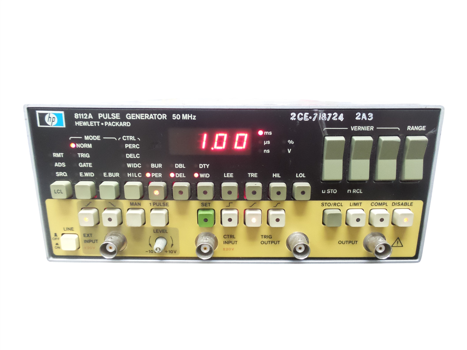 HP 8112A PULSE GENERATOR 50MHz - Free shipping