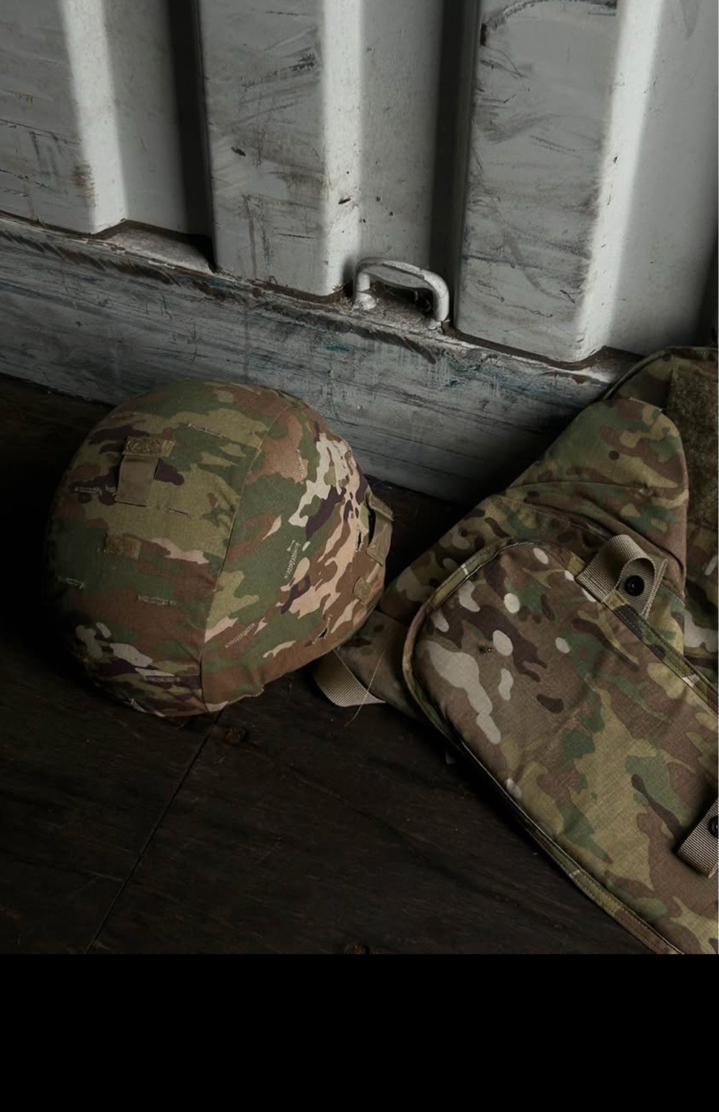 Bulletproof vest with plates OneTigris Tactical Body Armor Plate Vest Helmet Med