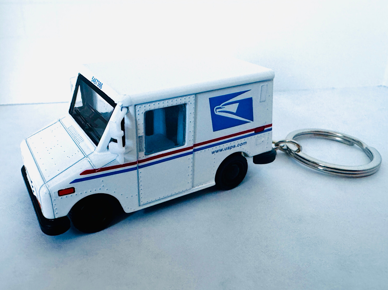 USPS Postal Truck Die-Cast Windup Pullback Keychain