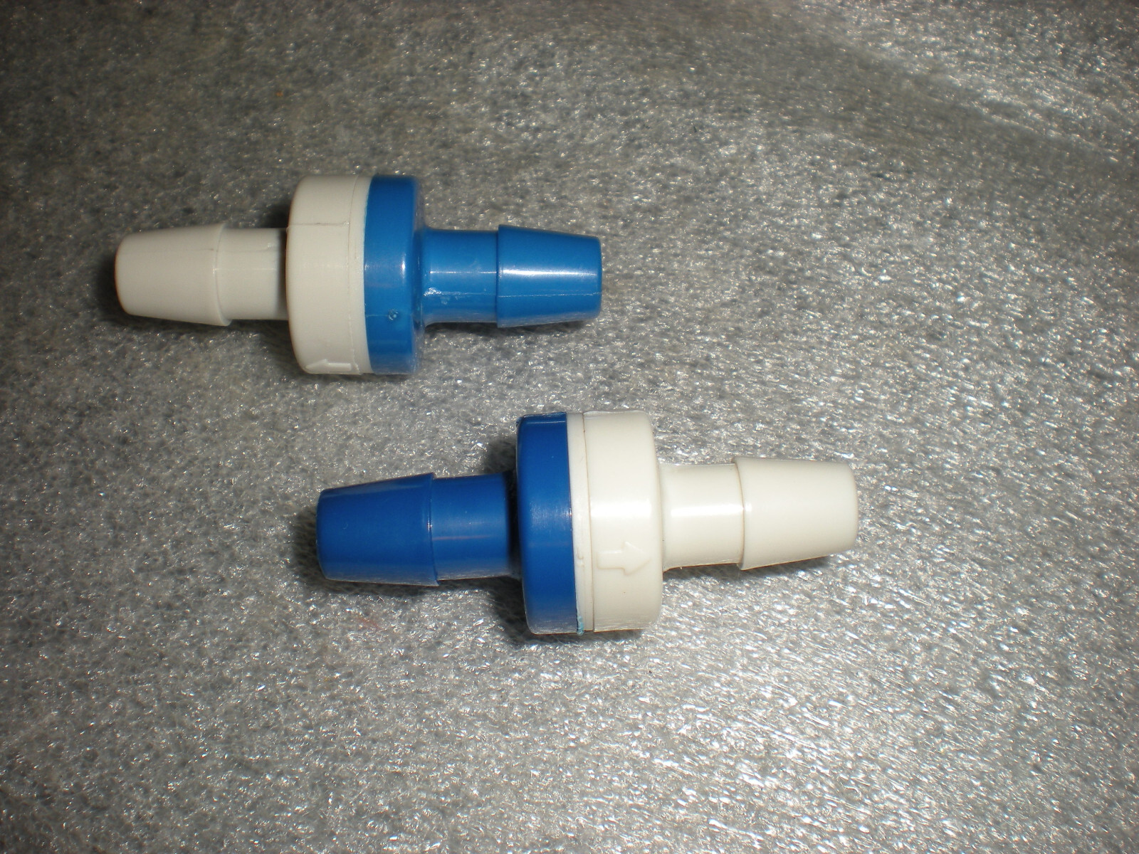 New Drive 14027 Med Aire Alternating Pressure Mattress 2 Air Hose Tube Connector