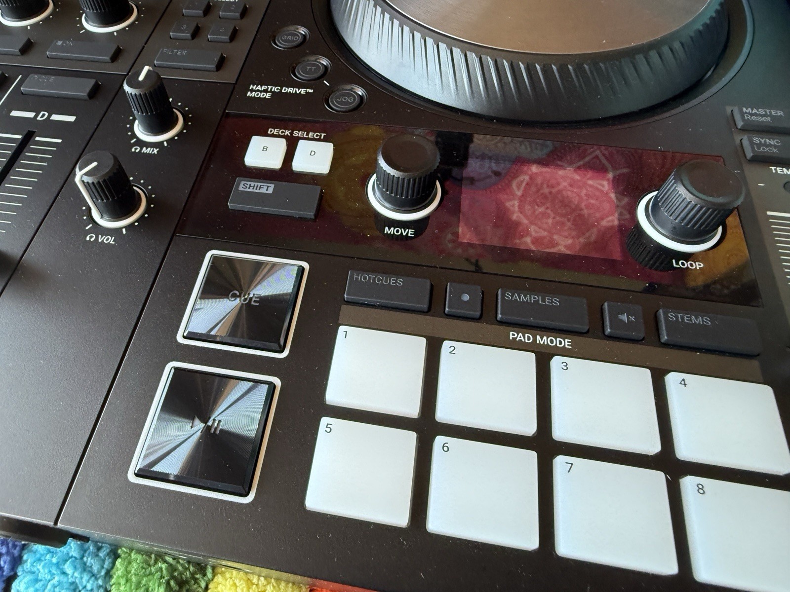 Native Instruments Traktor Kontrol 4 Channel DJ Controller