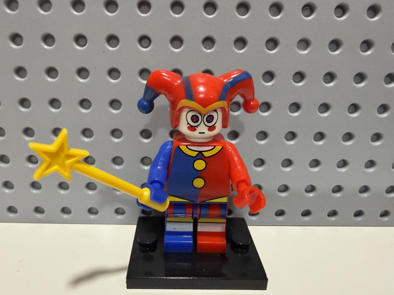 Lego The Amazing Digital Circus TADC Pomni Custom Minifigure