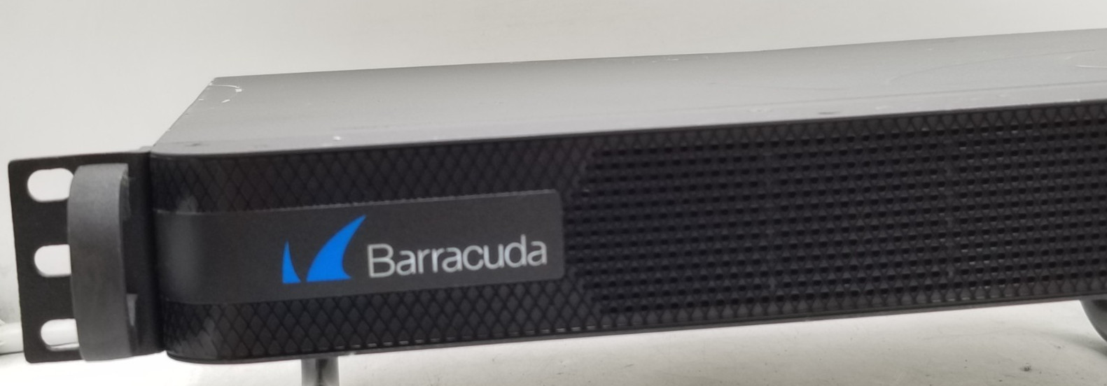 Barracuda BSF400a Email Security Gateway 400 BNHW001 NO HDD