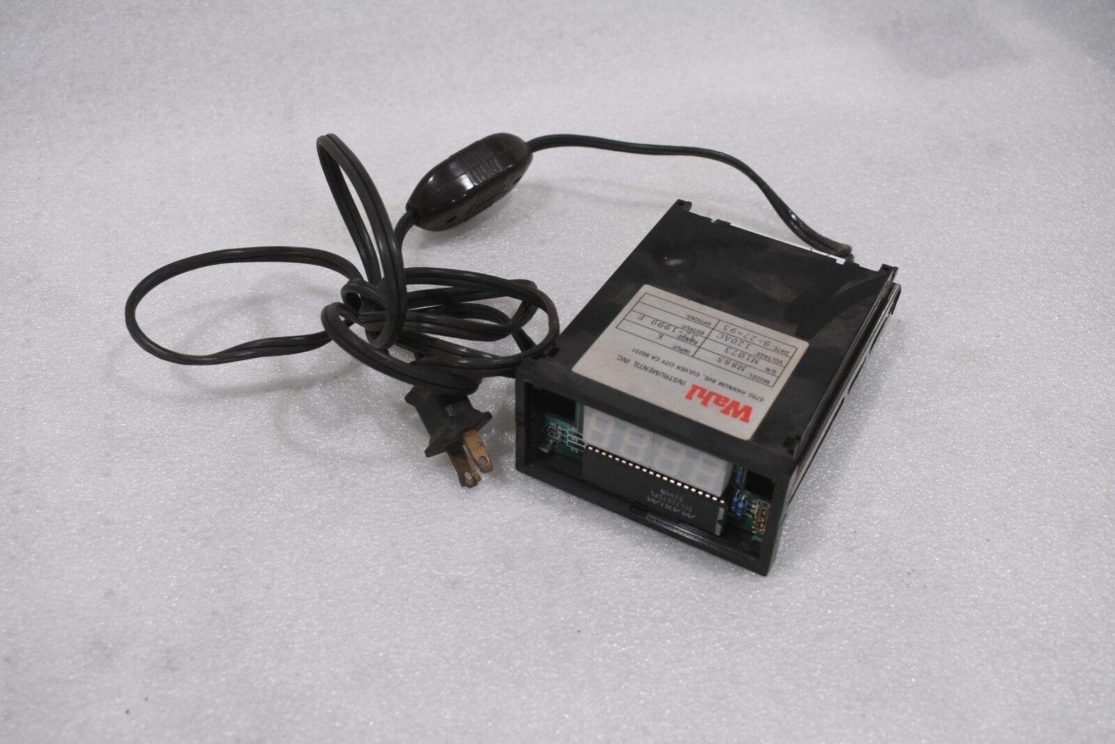 WAHL INSTRUMENTS M883 TEMPERATURE CONTROLLER 120 VAC WITH CORD