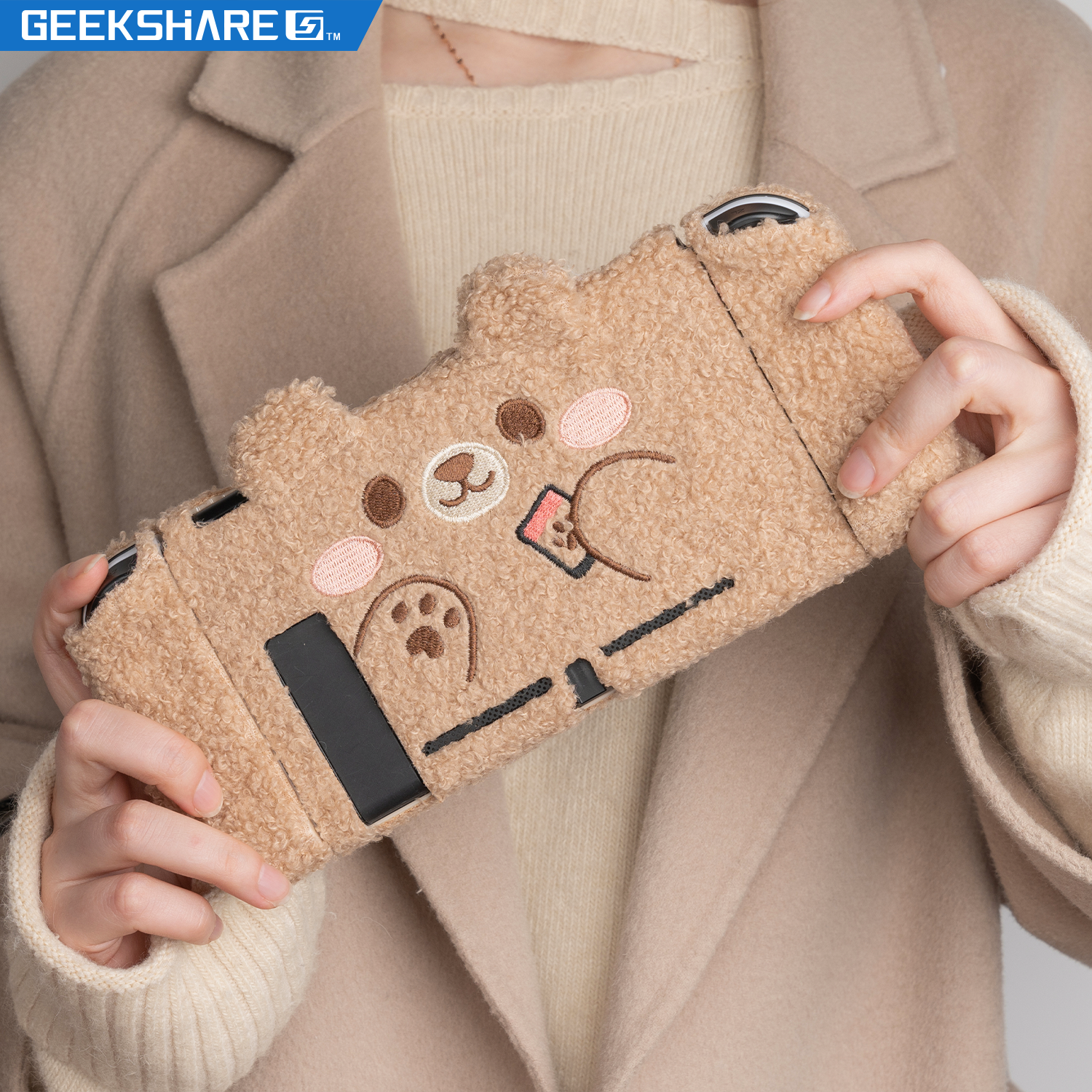 GeekShare Brown Bear Plush Nintendo Switch Protective Case Split Joy-con Cover