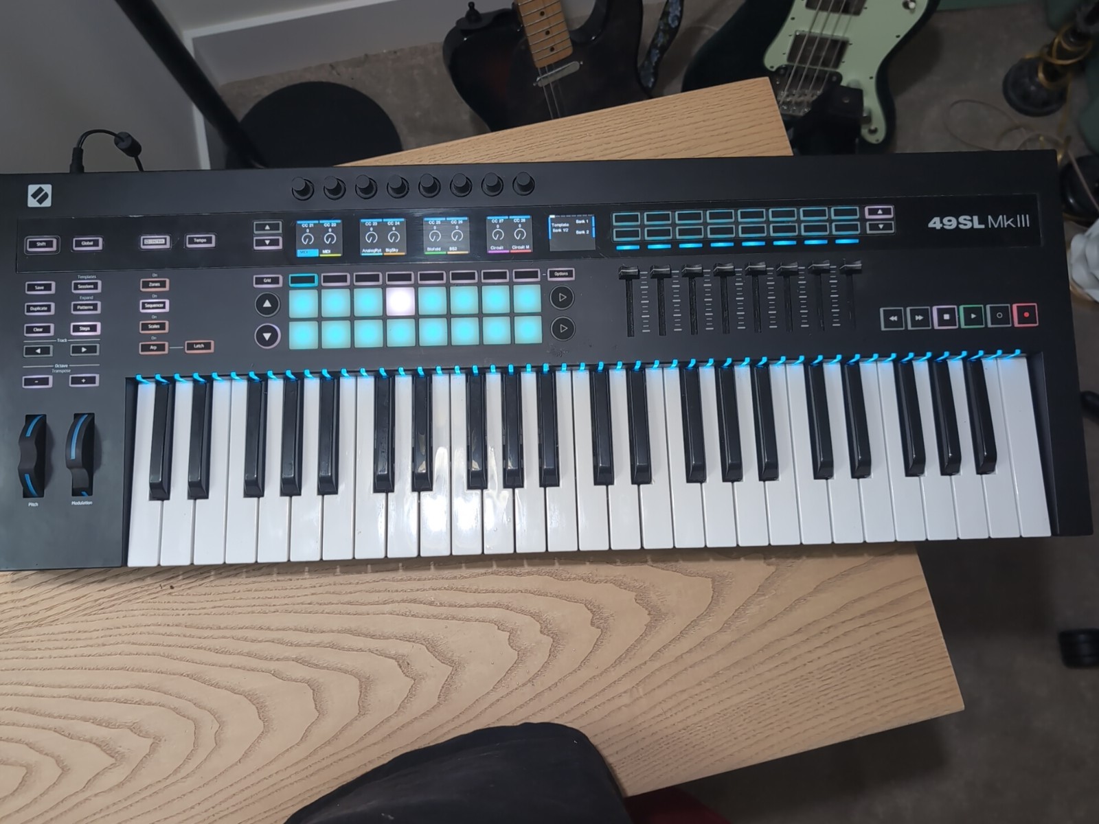 Novation 49 SL MkIII MIDI and CV Keyboard Controller
