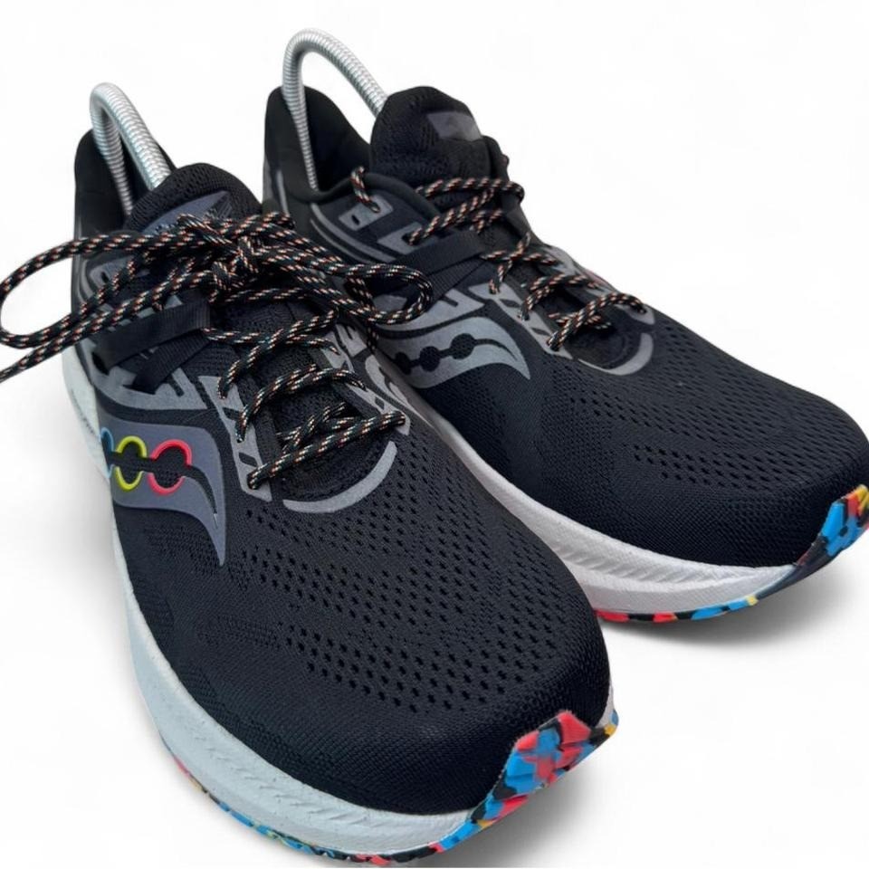 Saucony Triumph 20 Running Shoes Black Multicolor Sole PWRRUN+ Cushion