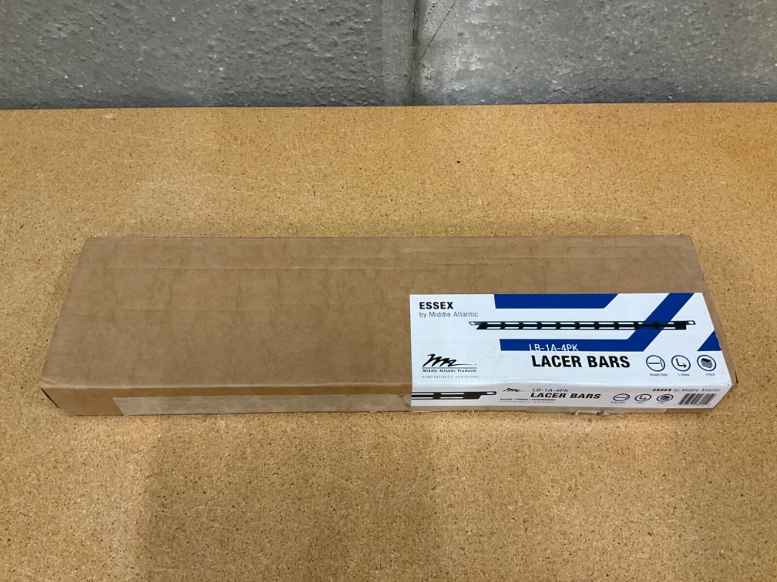 Middle Atlantic LB-1A-4PK Straight Style L-Shape Lacer Bars