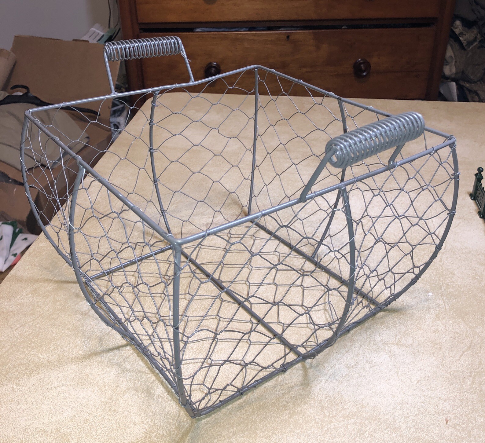 Metal Wire Egg / Fruit Basket Farmhouse Rustic Distressed with Handles