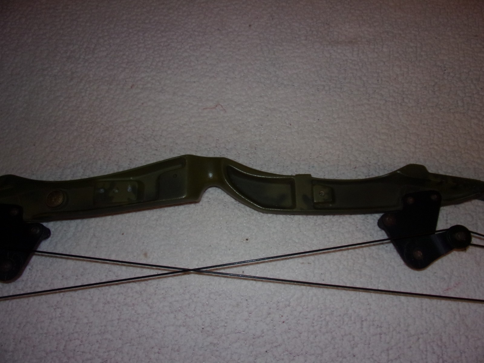 Vintage Bear Whitetail Hunter Green Camo Compound Bow