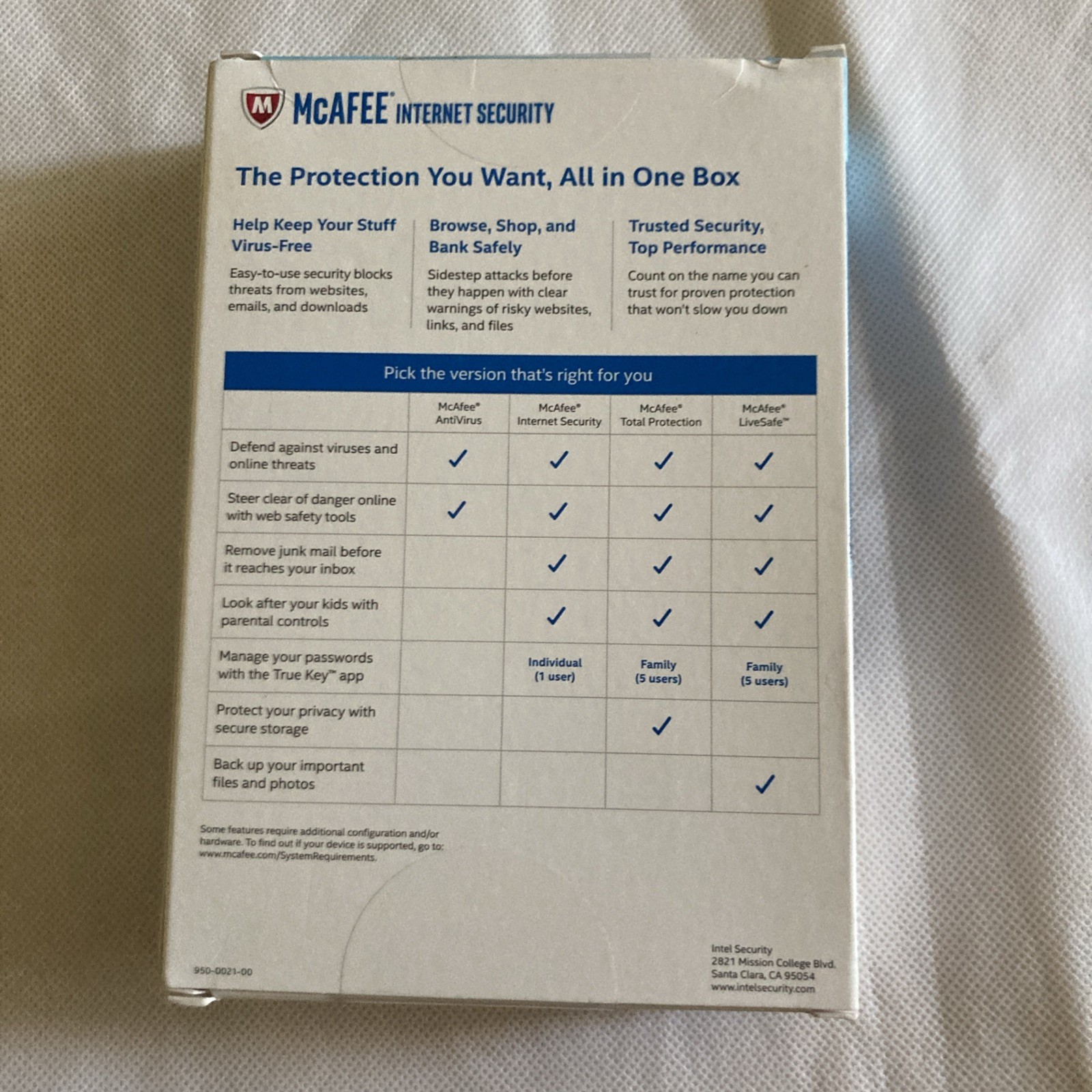 2016 Mcafee Internet Security 3 Devices 1 Year - Factory Sealed