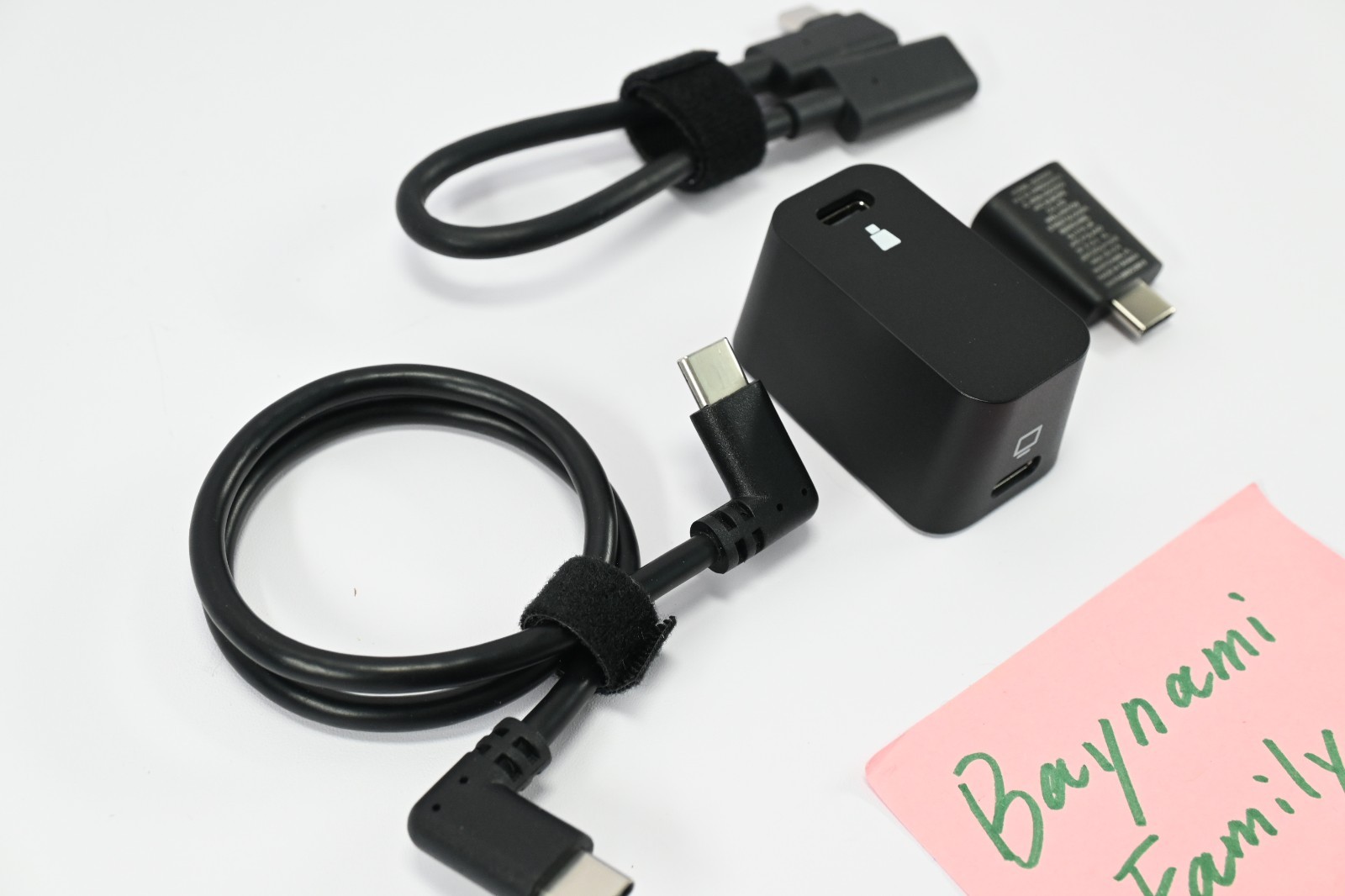 HTC VIVE Wireless Dongle Ultimate Tracker #99HATU003-00 + Extra USB-C Cable