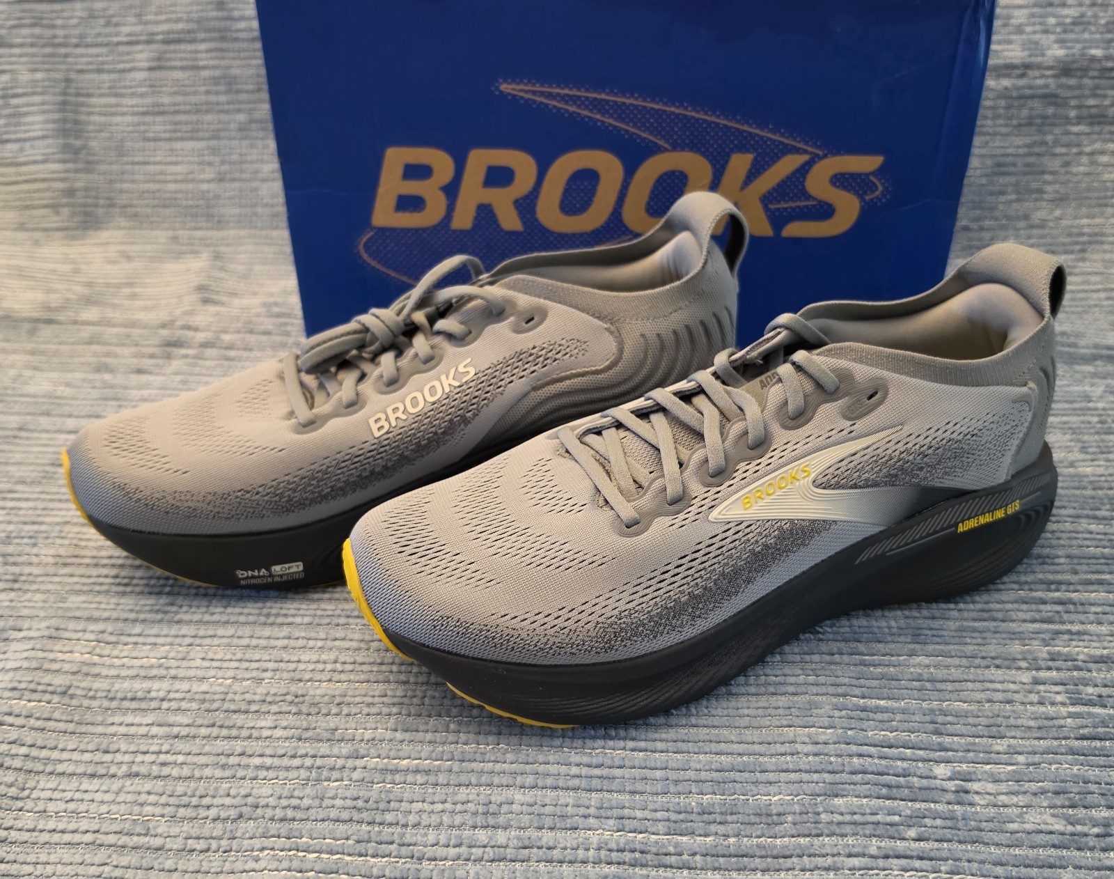 Brooks Men's Adrenaline GTS 25 Primer Grey/Ebony/Jasmin Size 12 D (NWB)