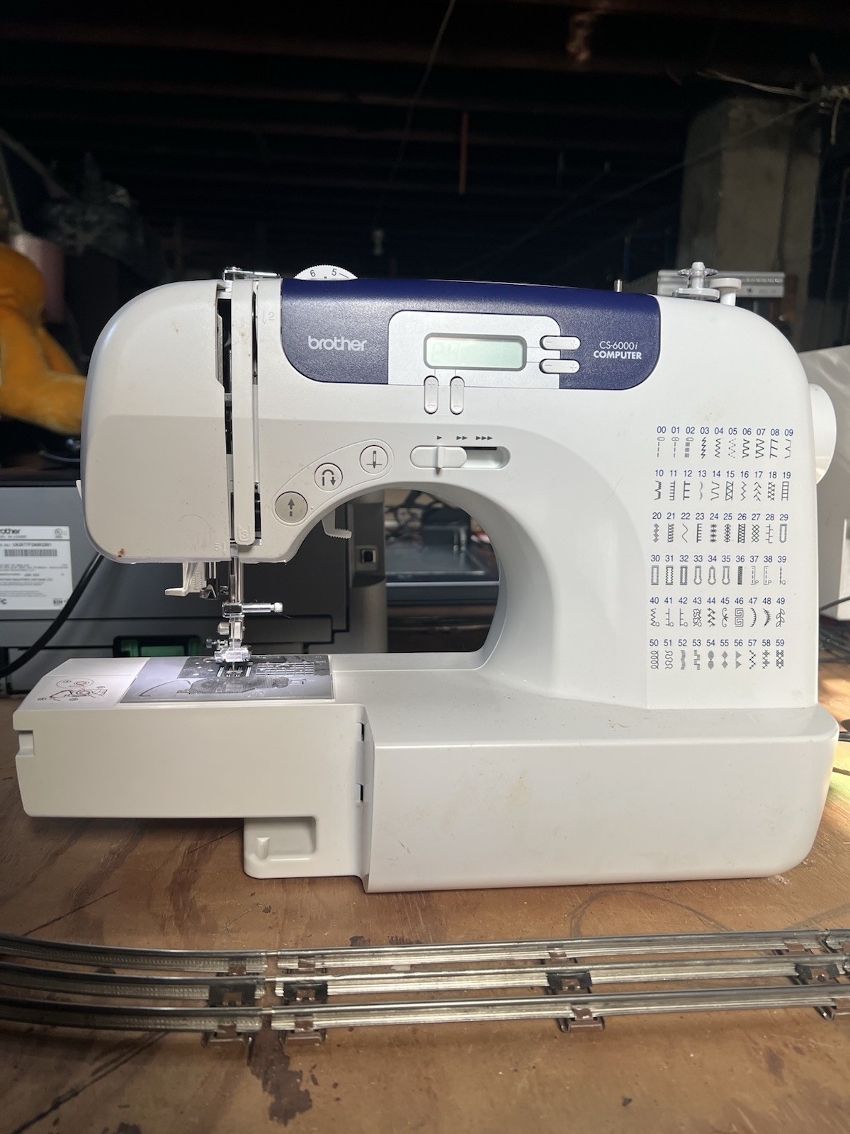 Brother CS-6000i Computerized Sewing Machine with Hard Cover & Extension Table