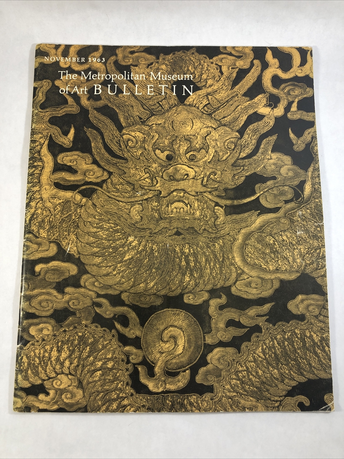 Metropolitan Museum Art Bulletin November 1963 Asian Art Tomb Robes