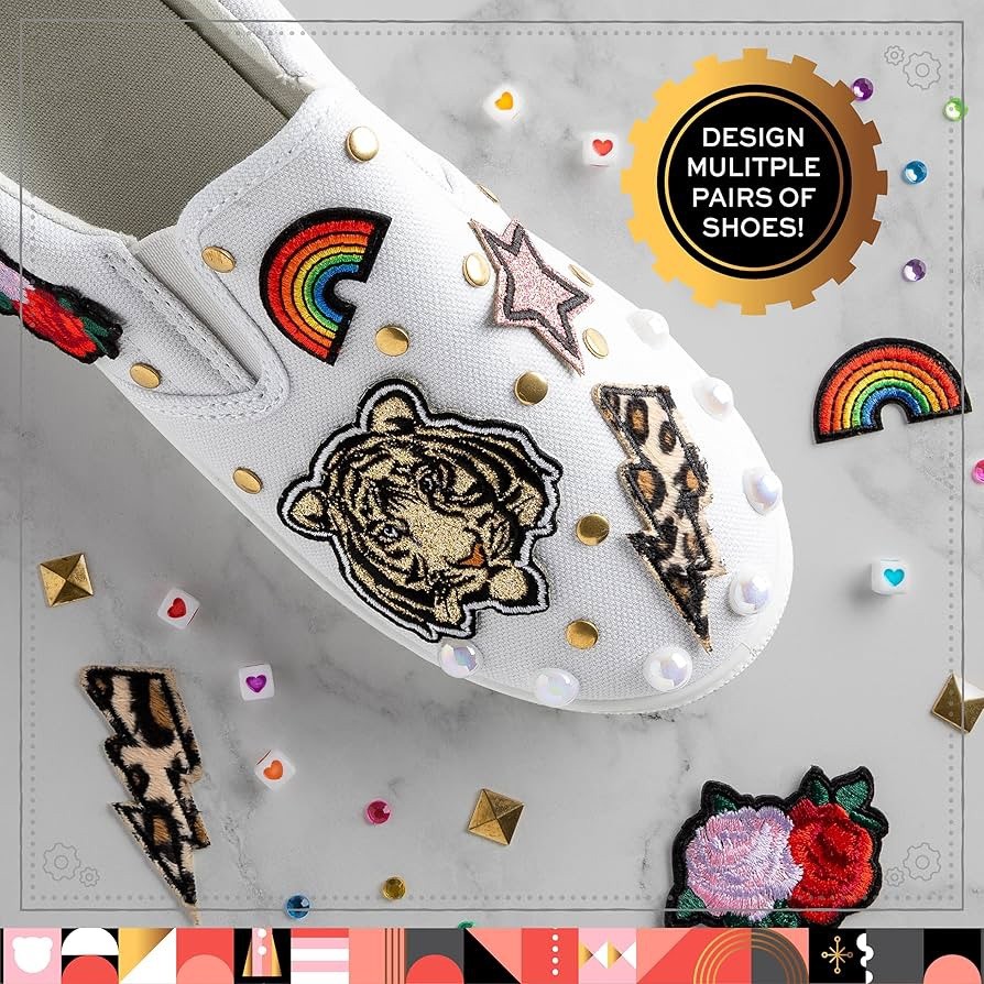 FAO SCHWARZ FASHION DESIGNER DIY SNEAKERS SET CRAFT CUSTOM STYLE 204 PCS NIB NEW