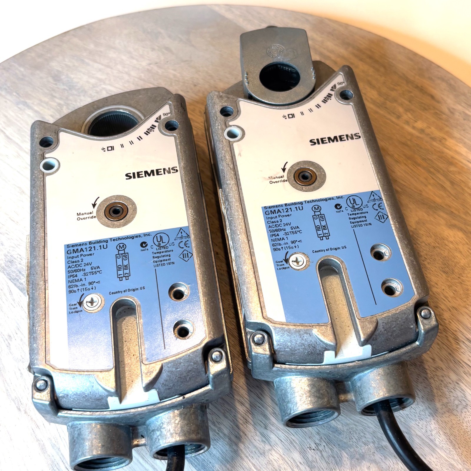 Siemens GMA121.1U HVAC Damper Actuator 24V 62 lb-in Motor Commercial Lot of 2
