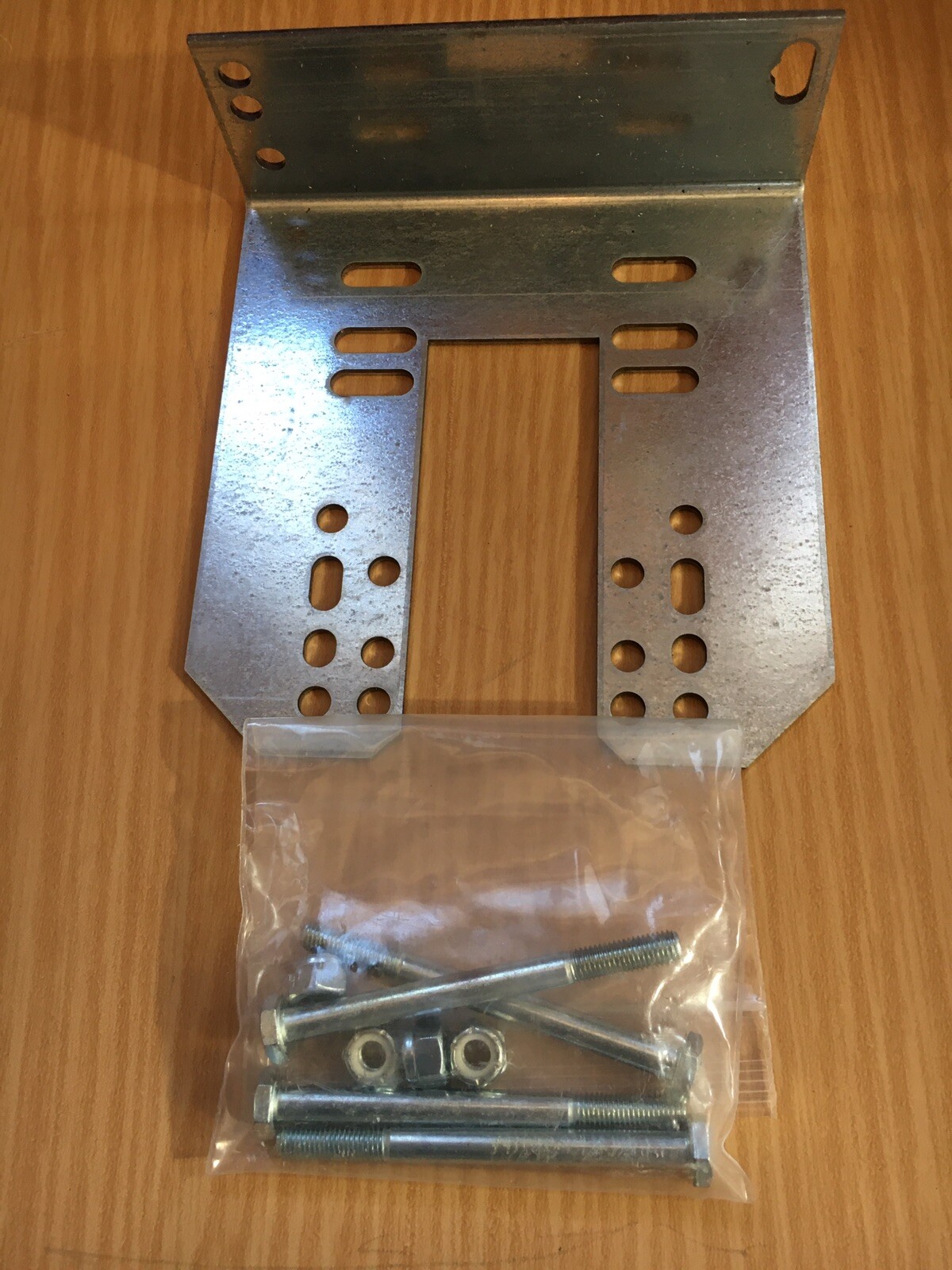 BELIMO ZG-108 / ZG108 UNIVERSAL MOUNTING BRACKET FOR AF And NF Series Actuators