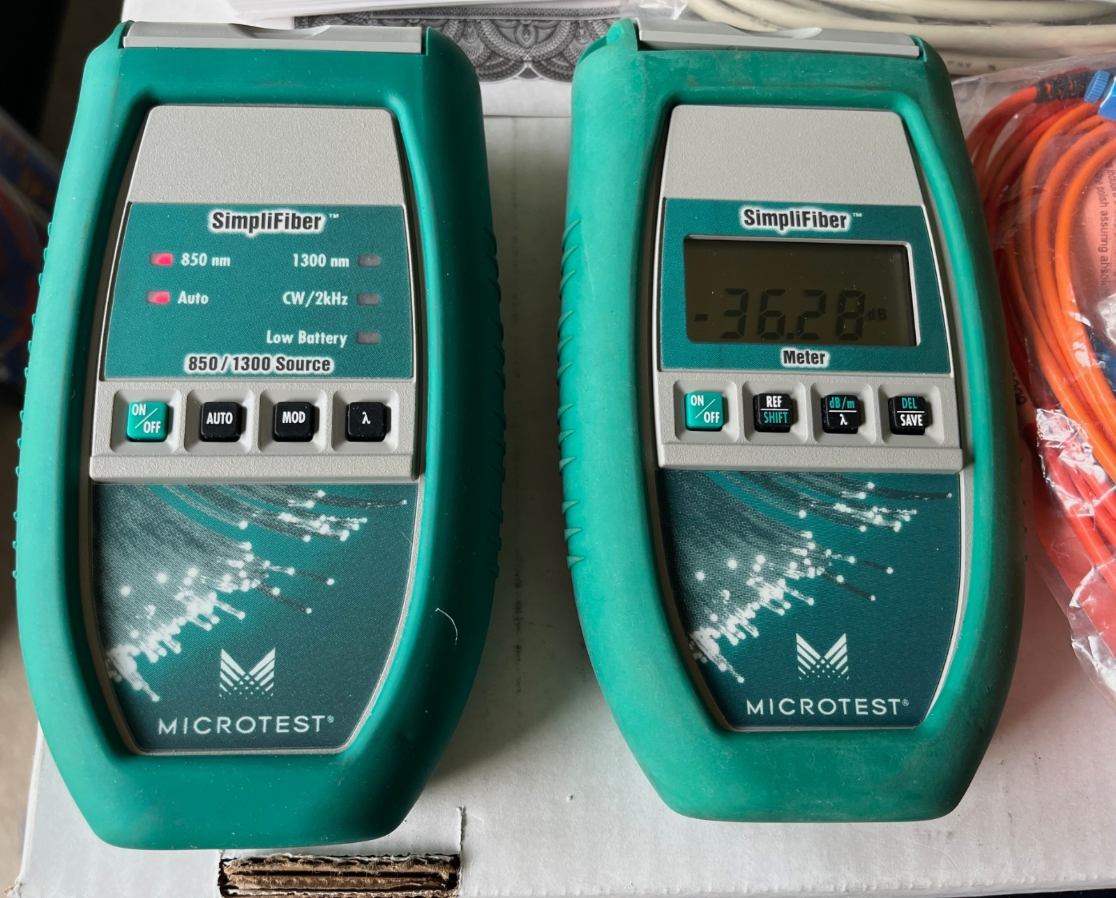 Microtest SimpliFiber Kit - Meter and 850/1300 Source with Accessories and Case