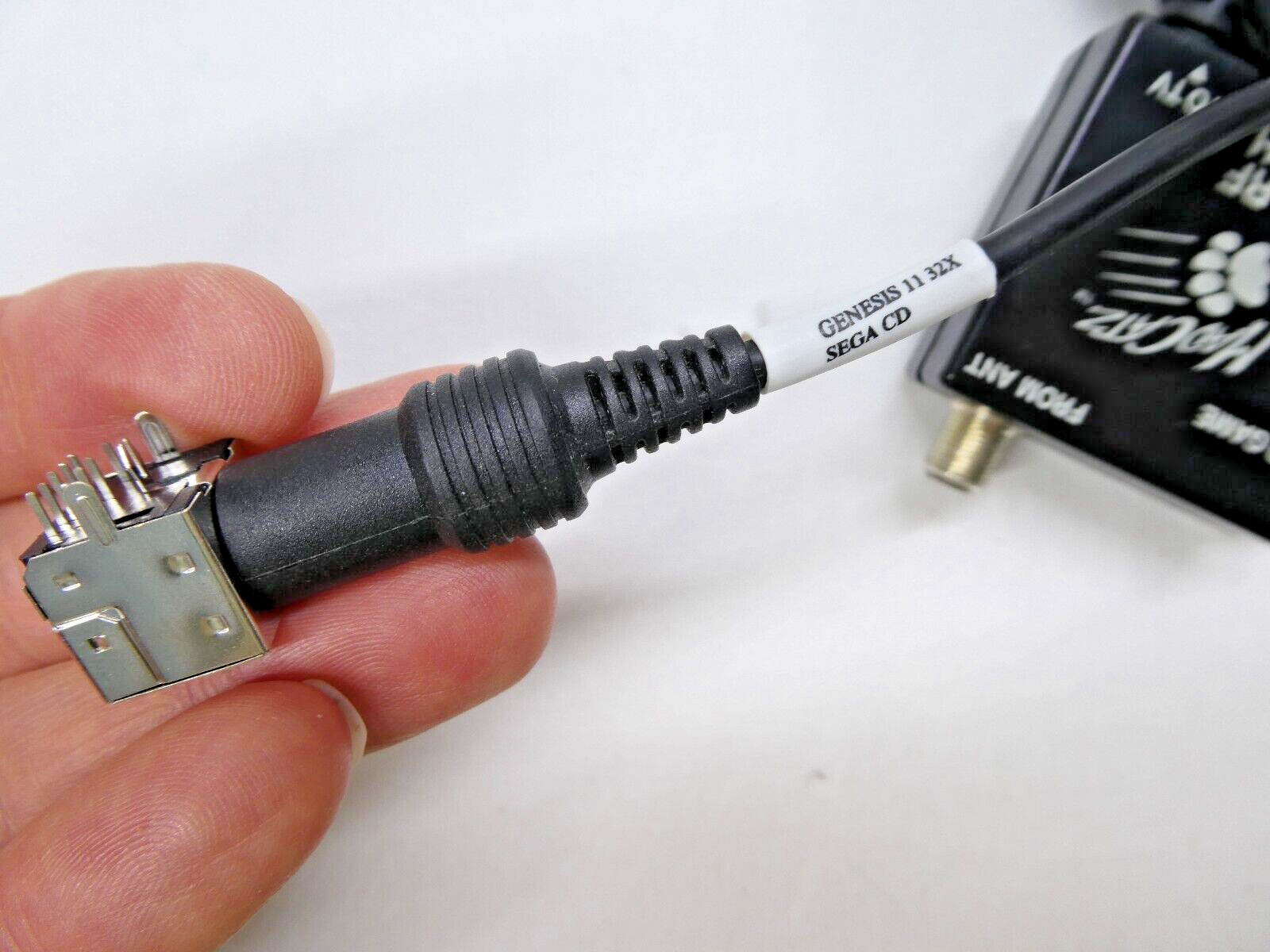 9 Pin Female Mini Din Socket Shield Right Angle A/V Connector Sega Genesis X2