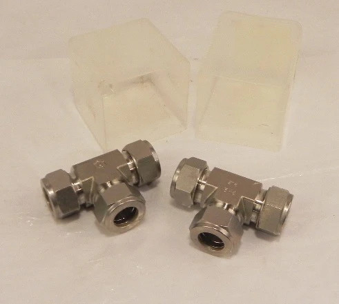 Ham-Let Tees Let-Lok 764L SS 18mm ( box of 2 )