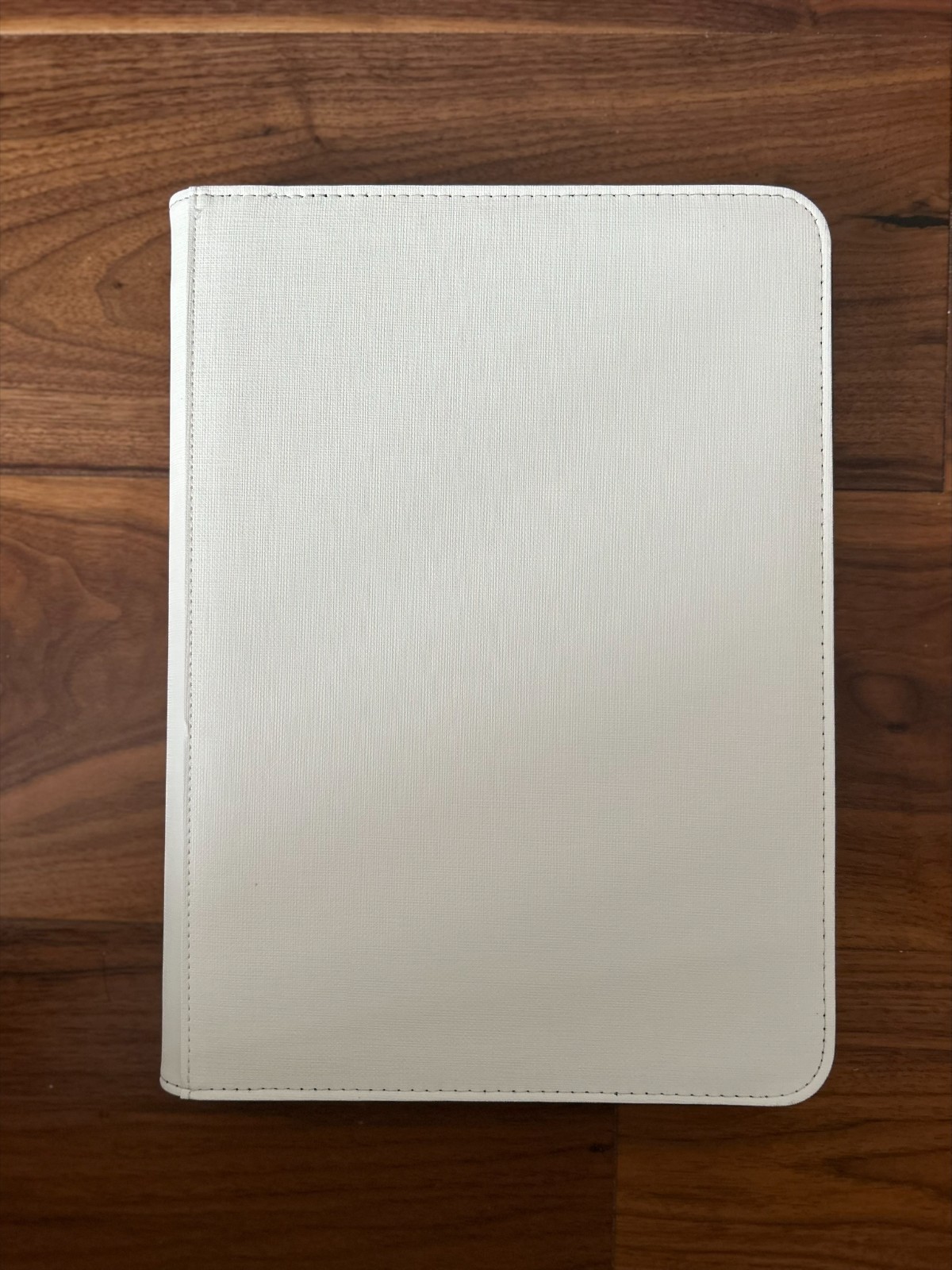 Trading Card Binder with Zip - Black and White - 360 Cards/480 Cards