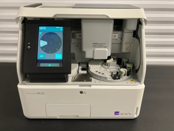 Heska Element DC5X Veterinary Chemistry Analyzer