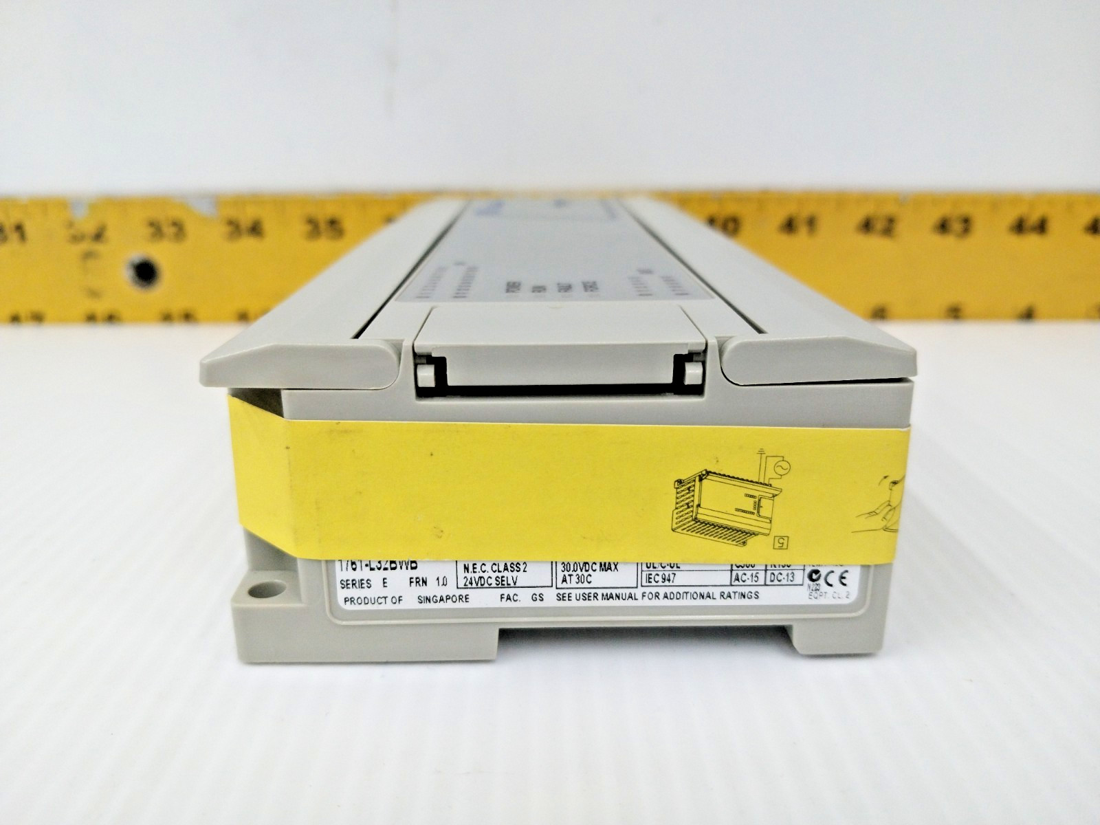 New Allen-Bradley MicroLogix 1000 Programmable Controller 1761-L32BWB SER E