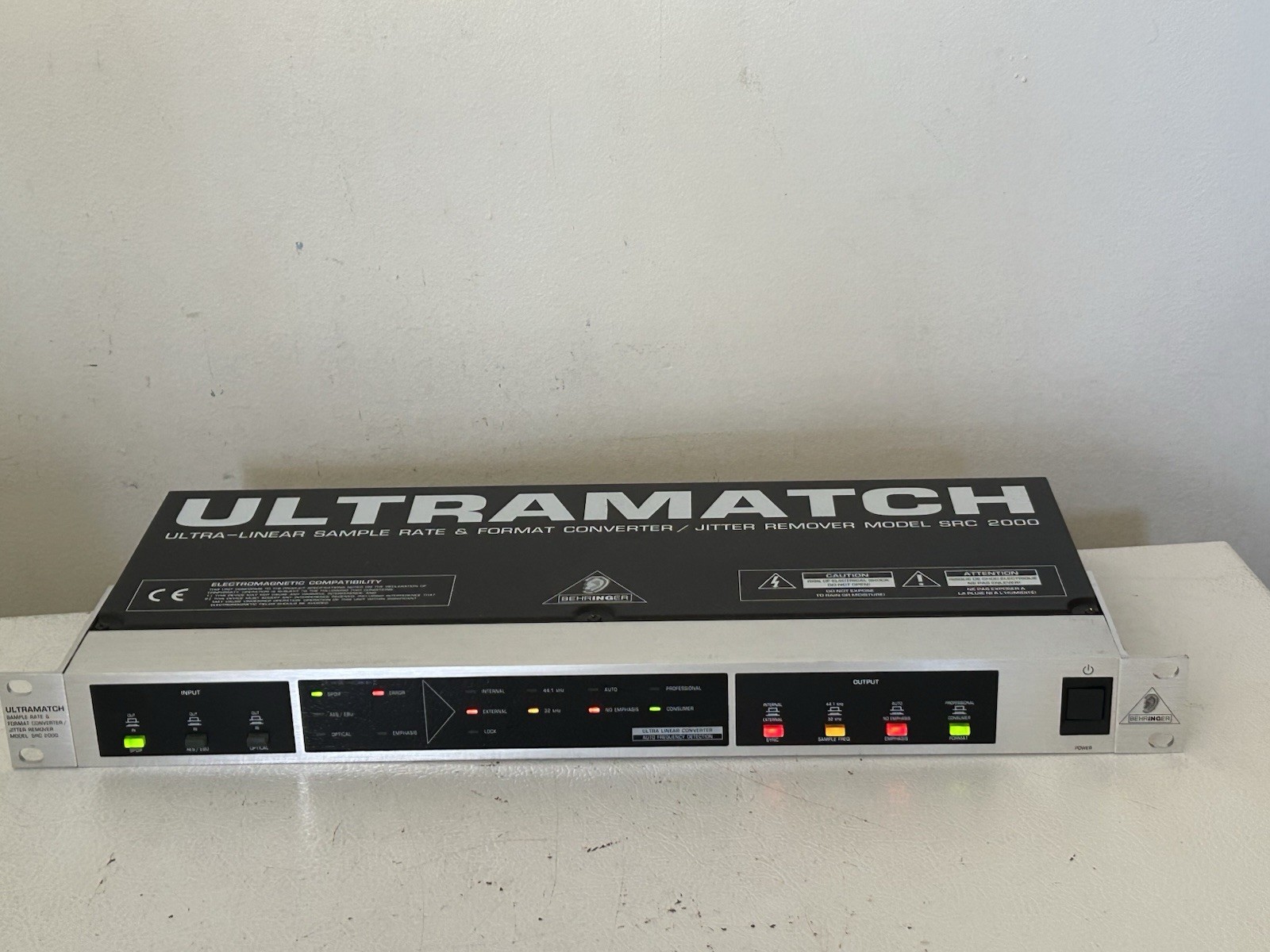 Behringer Ultramatch SRC-2000 Sample Rate Converter