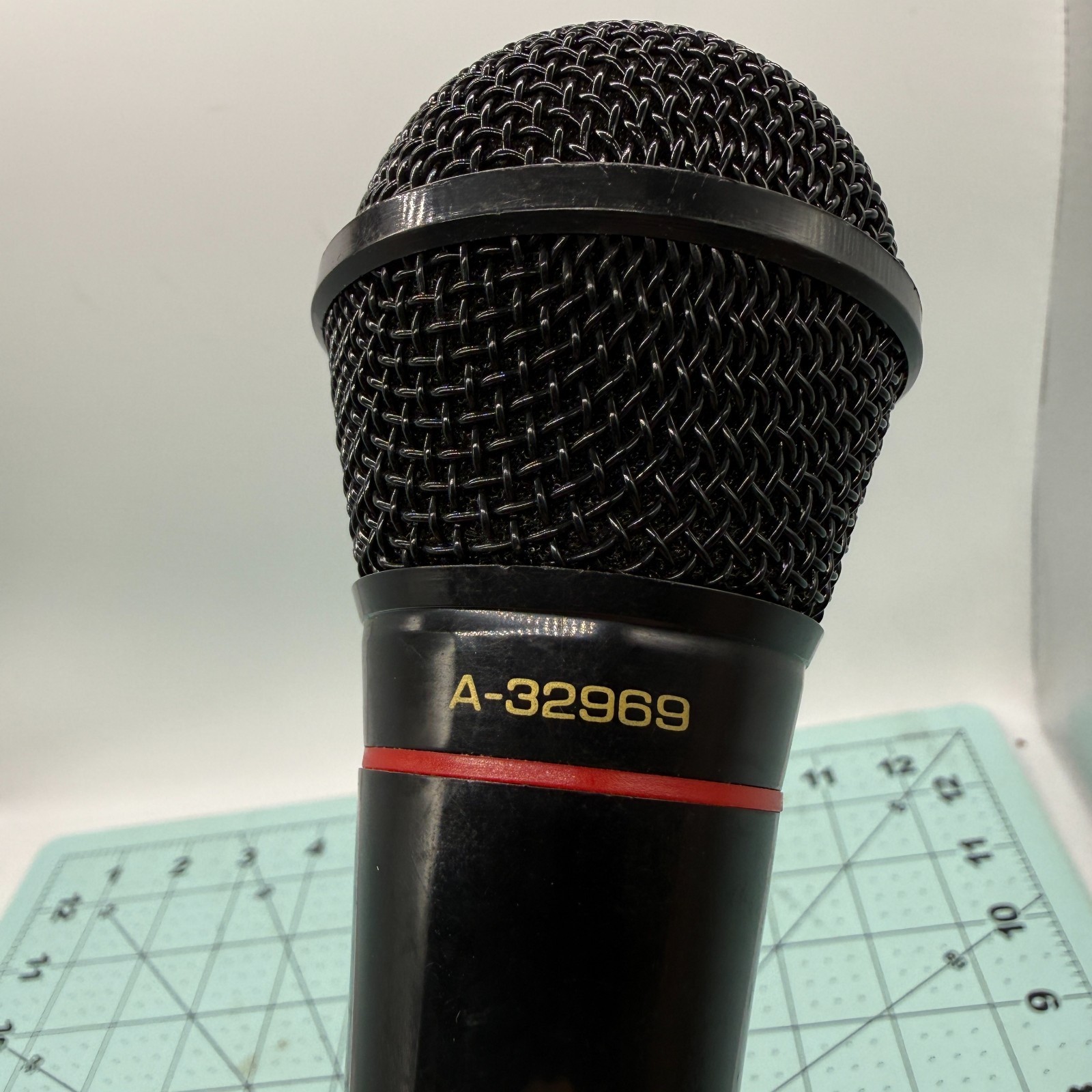 Popular Mechanics Microphone A-32969 Hand-held Wired