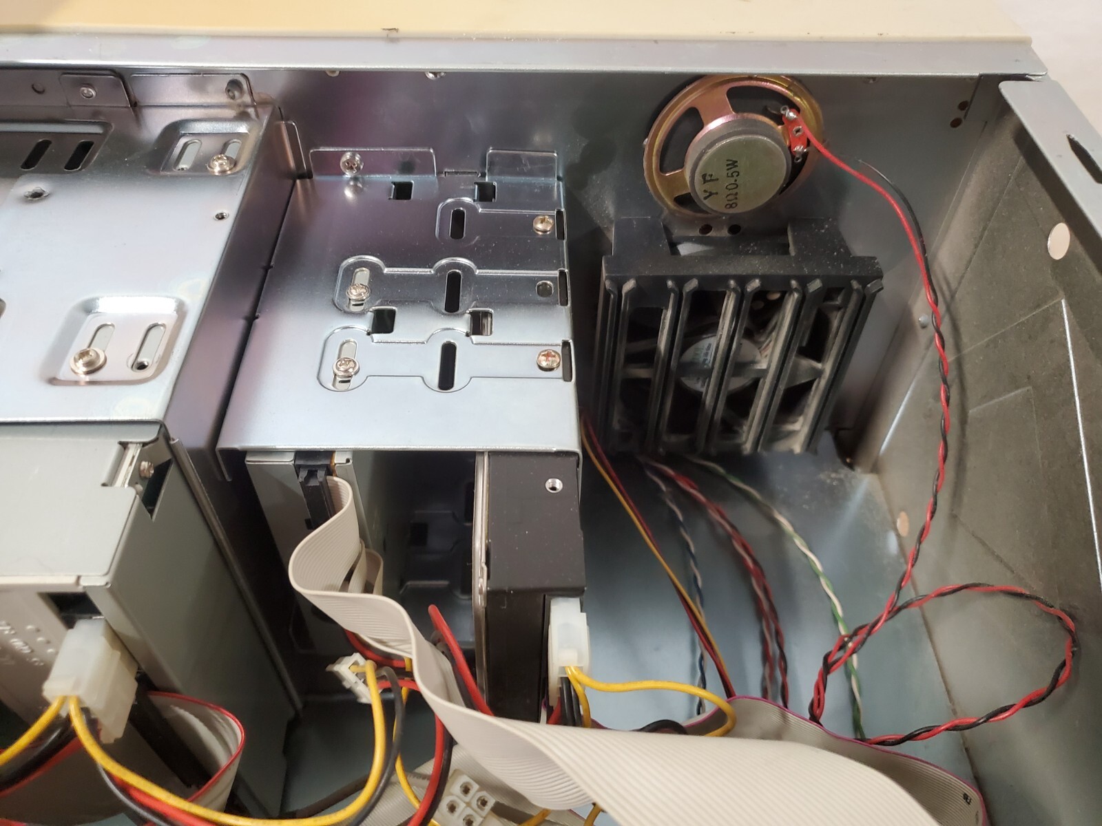 Vintage Elite PC Tower - Turns On