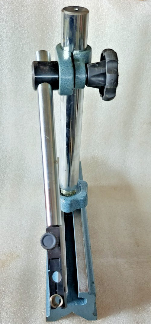 MITUTOYO 914-101 UNIVERSAL FINE ADJUSTMENT MEASURING STAND BASE