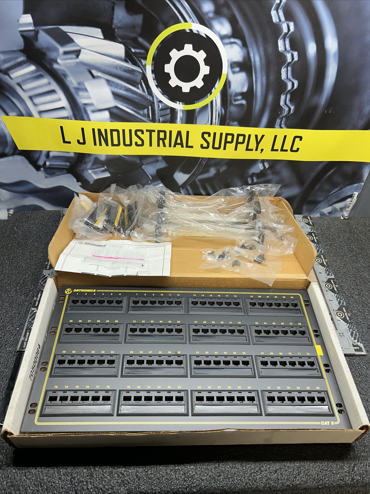 NEW! ORTRONICS OR-851000354 96-Port Cat-5 Patch Panel_RJ45/T568A_*WARRANTY!