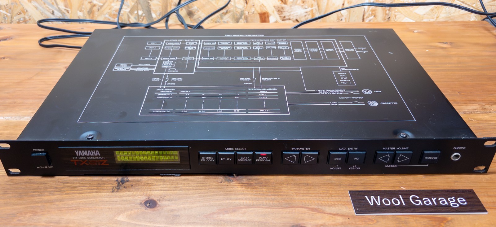 Yamaha TX81Z FM Tone Generator Rack Synth Module Tested From Japan AC100V