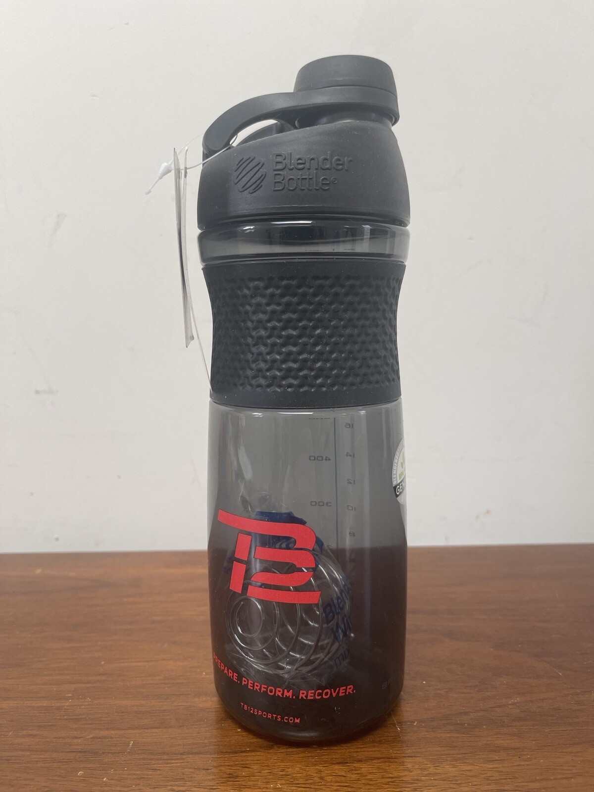 Blender SportMixer Twist Grip Leakproof BPA Free 28 Oz Sport Water Bottle Black